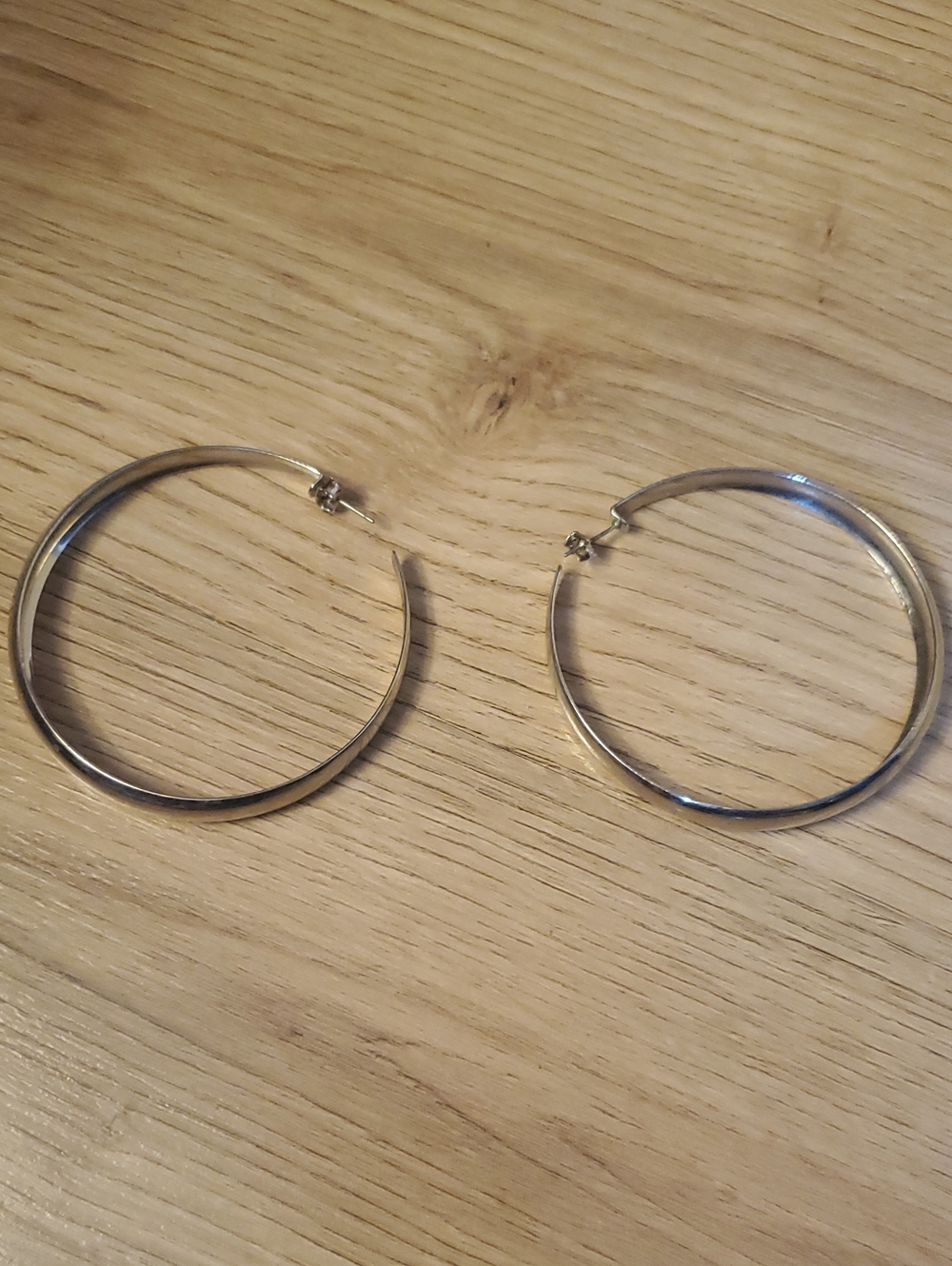 Classic Silver Tone  Hoop Earrings - Women's Jewelry